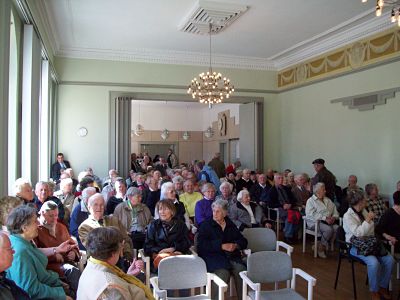 Bild vergrößern: Senioren der Stadt verhindern mit einer hohen Wahlbeteiligung den Einzug eines NPD-Mitgliedes in den Seniorenbeirat der Stadt Ratzeburg