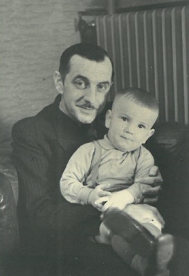 Bild vergrößern: Direktor Franz Bender (1901 - 1980) mit seinem Sohn Peter