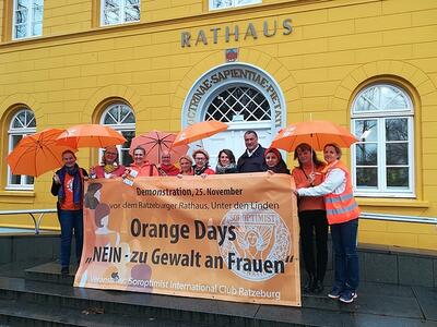 Stadt Ratzeburg beteiligt sich an der Kampagne 'Orange The World'