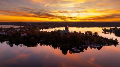 Sonnenuntergang &uuml;ber der Ratzeburger Domhalbinsel