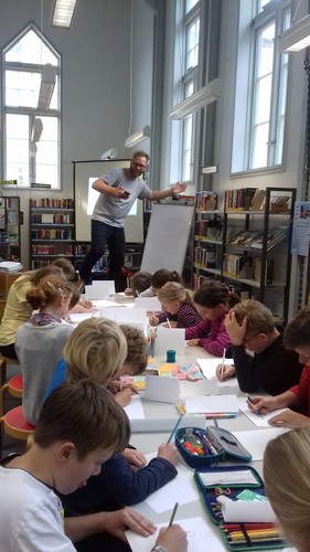 Lese-Regatta-Abschlussfest in der Stadtbücherei Ratzeburg mit Comiczeichner Gregor Hinz aus Kiel